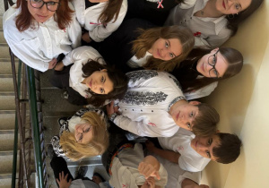 Uczniowie klasy 2 ate/r