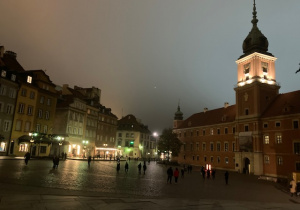 Warszawa – Stare Miasto. Widok na Zamek Królewski