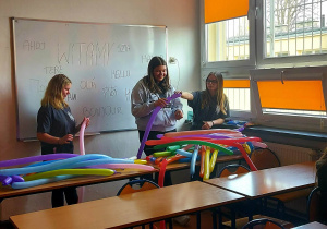Warsztaty dla uczniów szkół podstawowych - modelowanie balonów