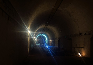 Wnętrze bunkra kolejowego w Konewce